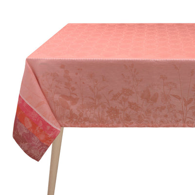 Le Jacquard Francais Instant Bucolique Pink Tablecloth