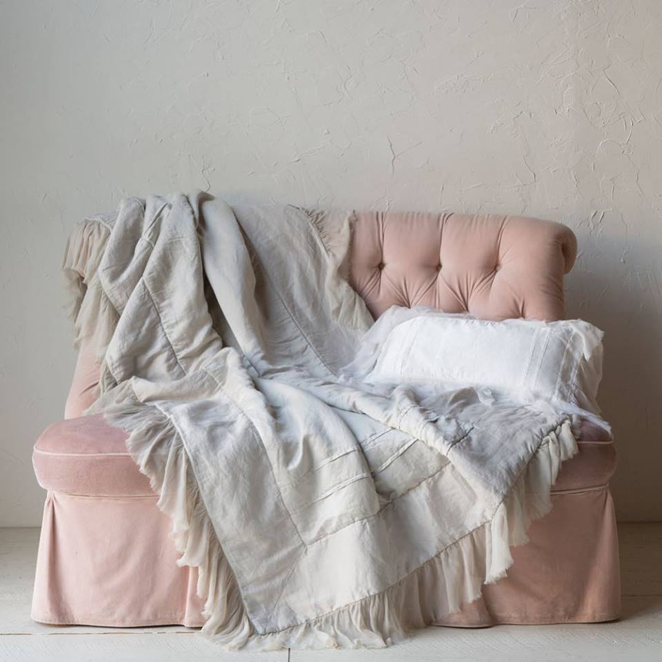 Bella Notte Linens Throws