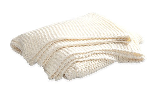 Matouk Orla Ivory Throw