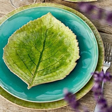 Costa Nova Riviera Tomate Hydrangea Leaf Plate