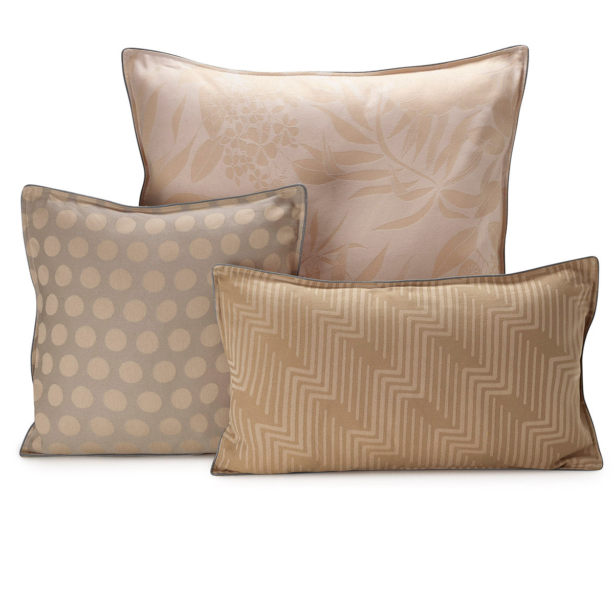 Le Jacquard Francais Nature Urbaine Beige Outdoor Pillows