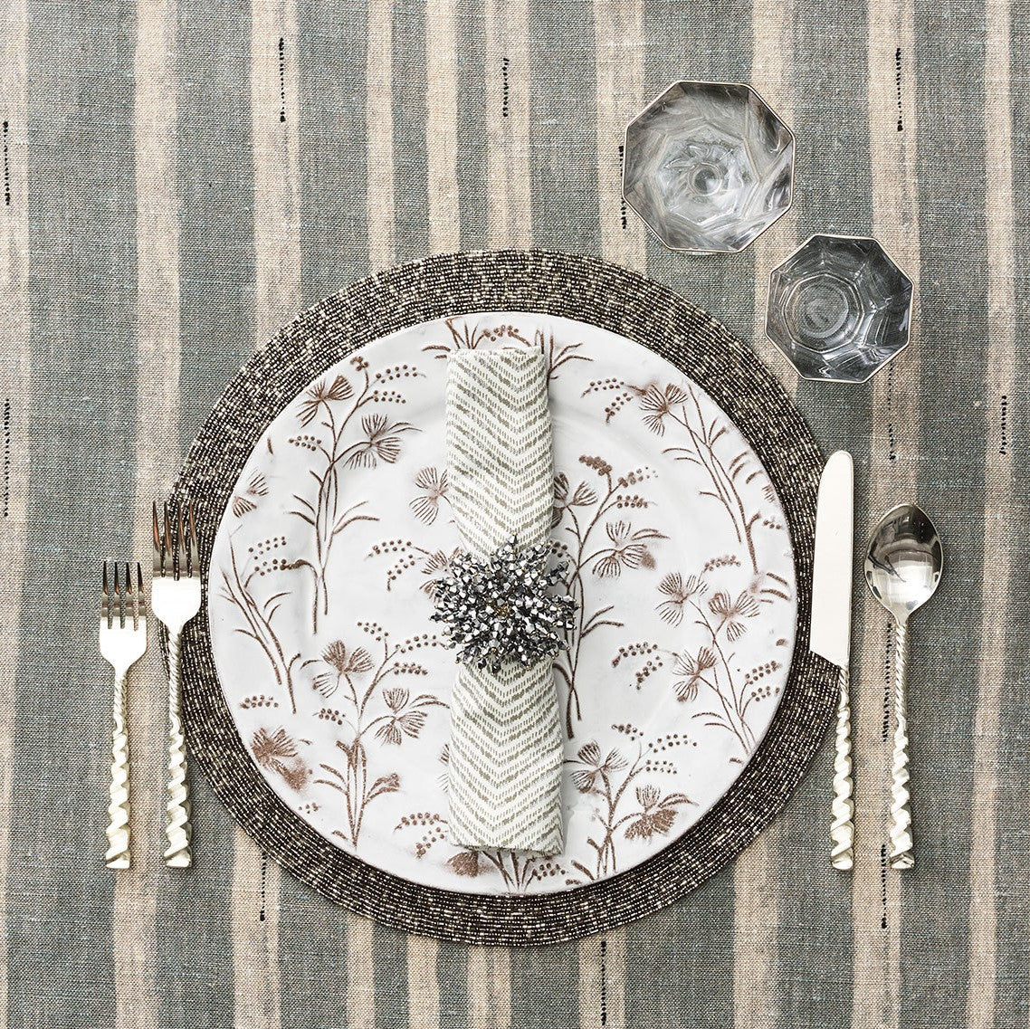 Kim Seybert Drift White Gray Silver Napkin