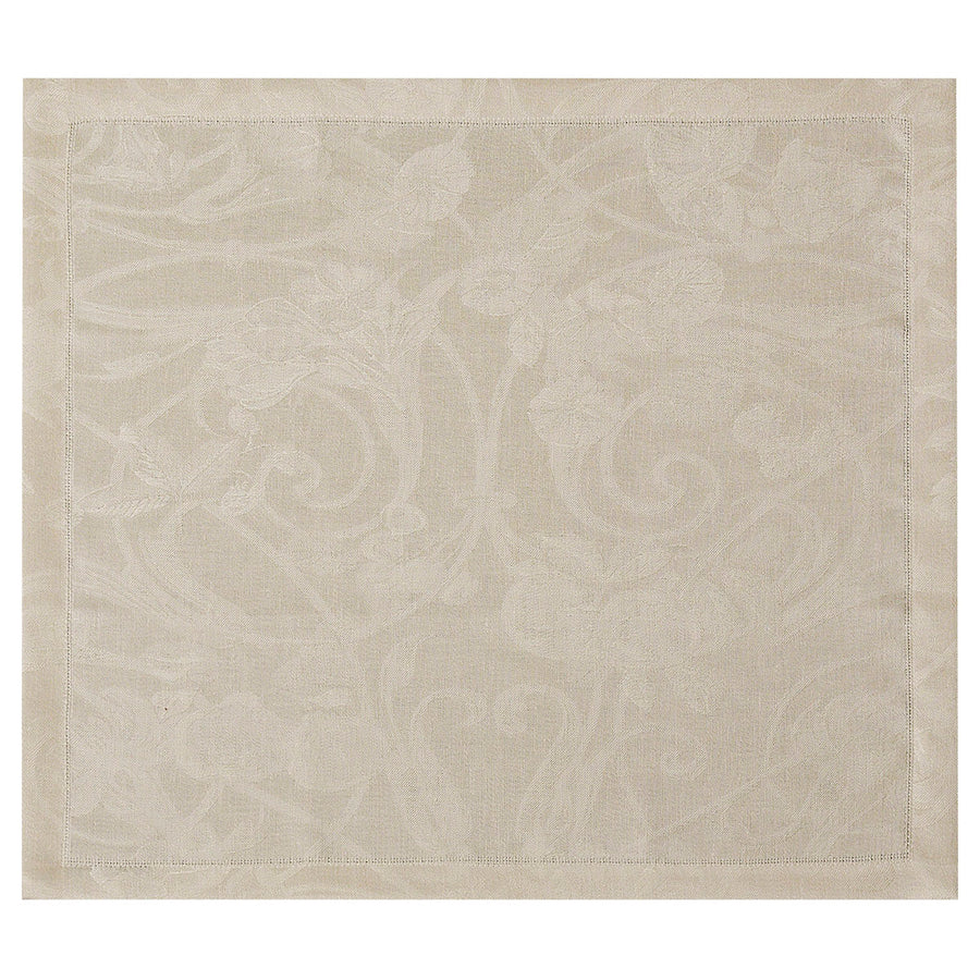 Set of four Le Jacquard Francais Tivoli Ble napkins featuring an elegant floral design on a light beige background.